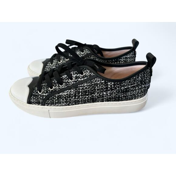 Kate Spade Averly Tweed Scallop Lace up Sneakers Black & White Preppy sz 9 NEW - Picture 2 of 9